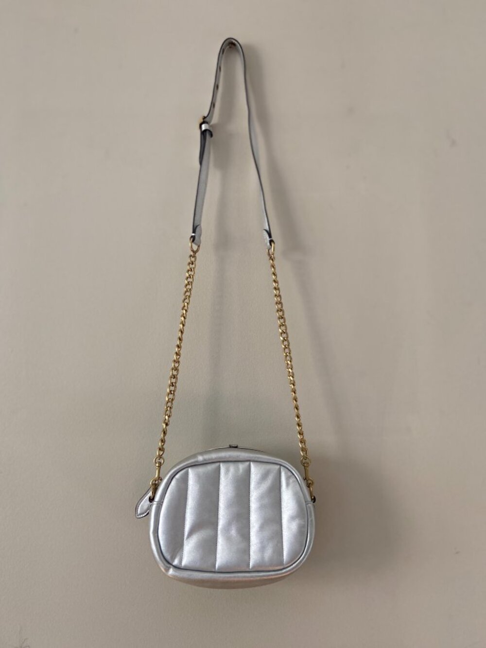 Coach Small Camera Bag Quilted‎ Silver Crossbody - Picture 3 of 6